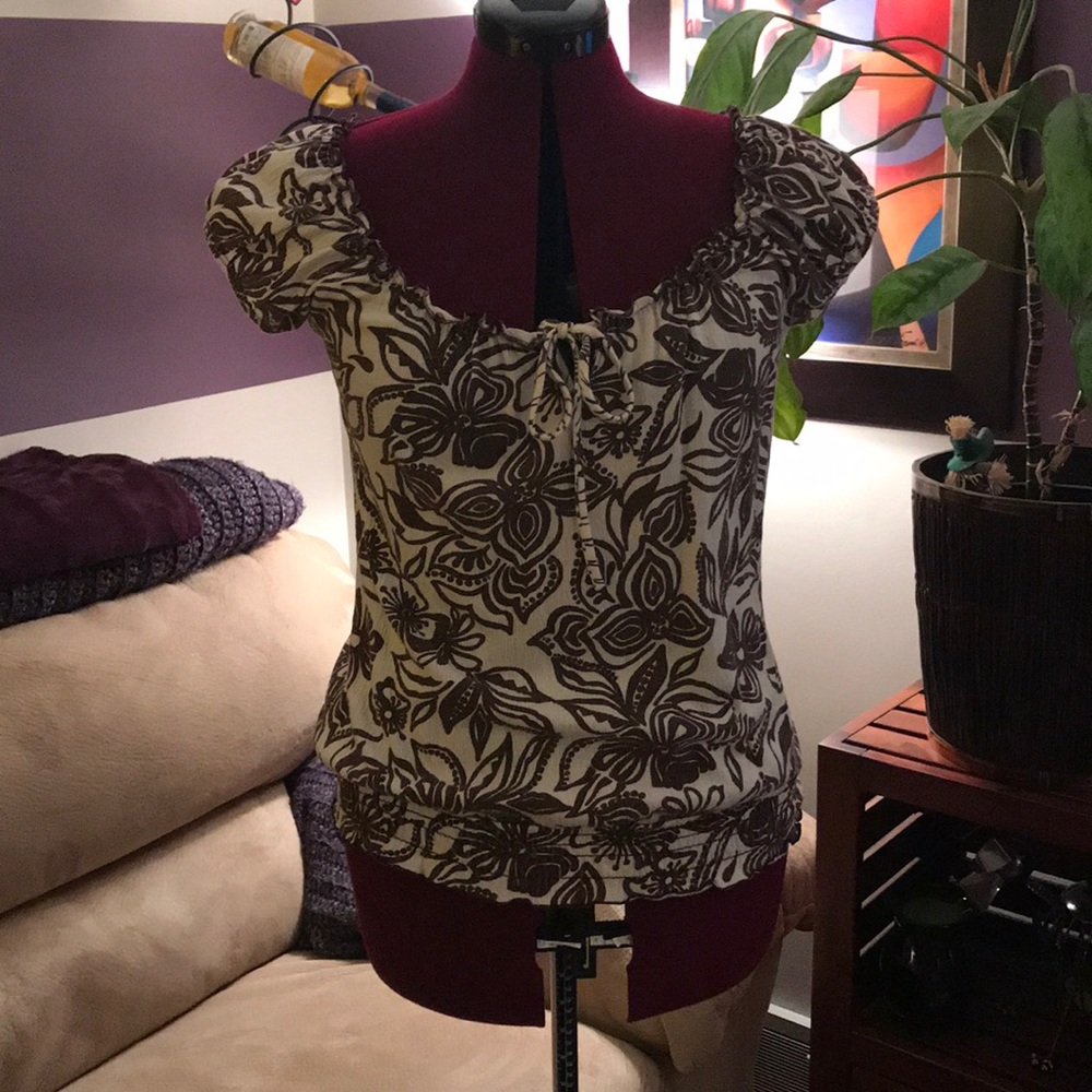 Brown and cream top